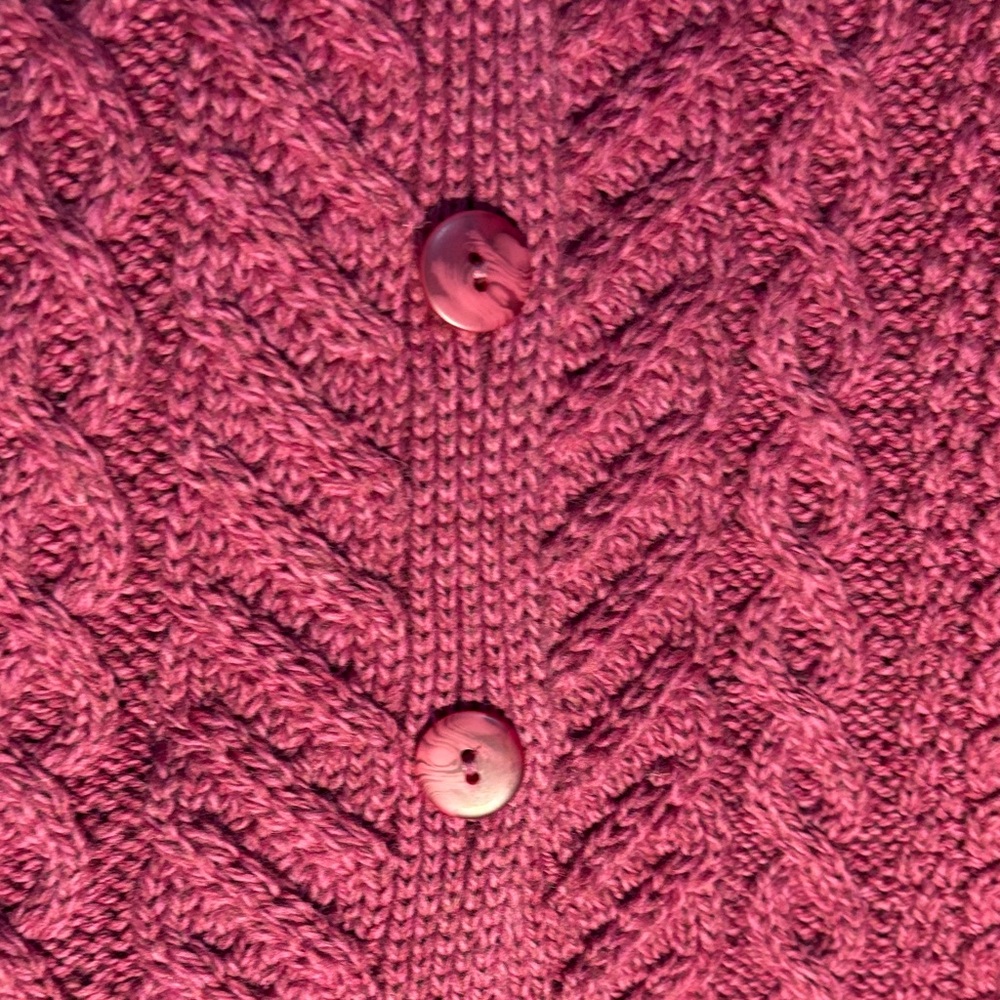 Aran Crafts Ireland 100% Merino wool Women's dark pink Cable Knit Cardigan - Picture 4 of 8